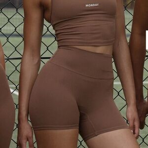 Monday body Elysian Short 4.5" - Cliffside